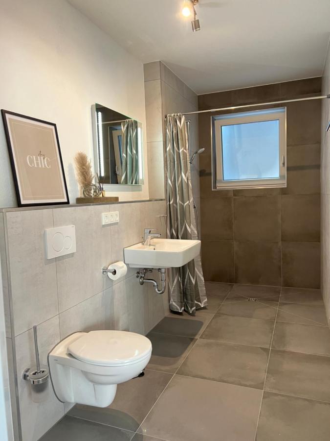 Barrierefreie Ferienwohnung In Winterscheid Nahe Koeln Bonn Bis 4 Personen Mit Netflix Und Mehr Ruppichteroth ภายนอก รูปภาพ